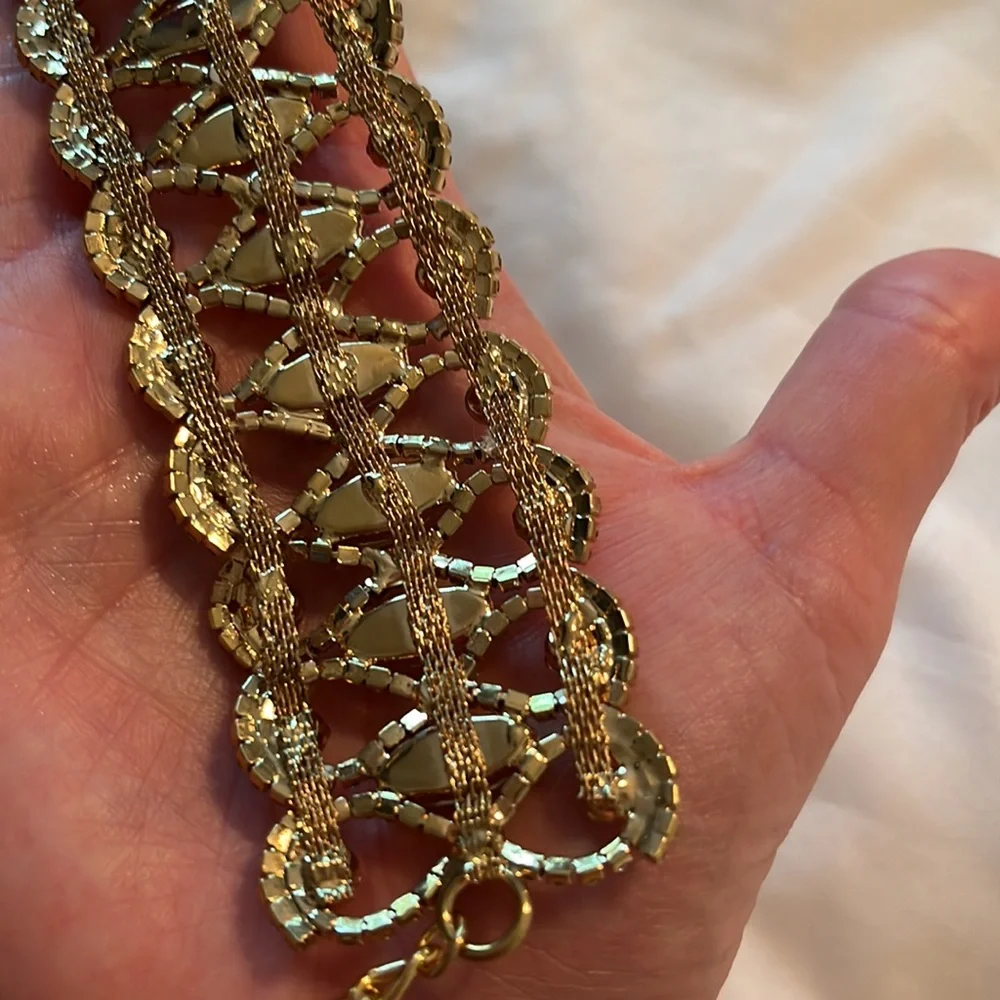 Jewel choker